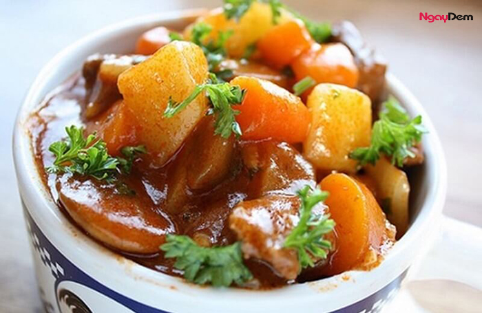 Cách làm thịt bò kho với khoai tây