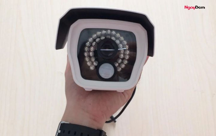 CAMERA NĂNG LƯỢNG MẶT TRỜI 4G/WIFI SMARTZ IS09