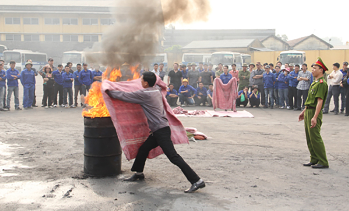 hướng dẫn sử dụng chăn cứu hỏa