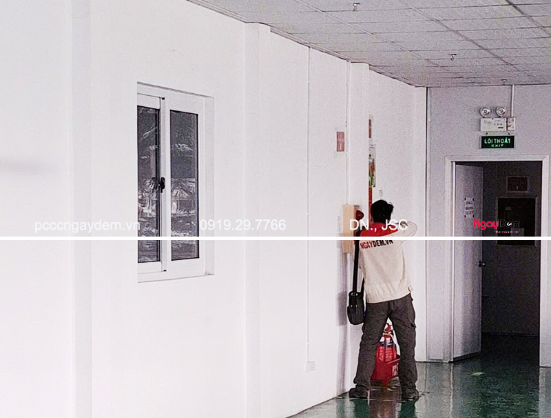 Kiểm tra đèn và còi báo cháy, khắc phục lỗi