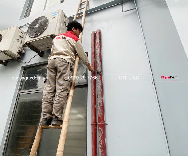 Kiểm tra đường ống PCCC và sơn mới lại