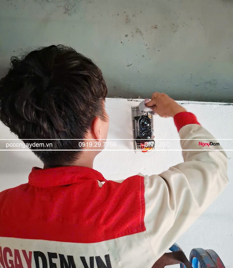 Sửa chữa thiết bị báo cháy phát hiện lỗi Sửa chữa thiết bị báo cháy phát hiện lỗi